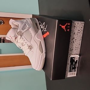 Jordan Retro 4